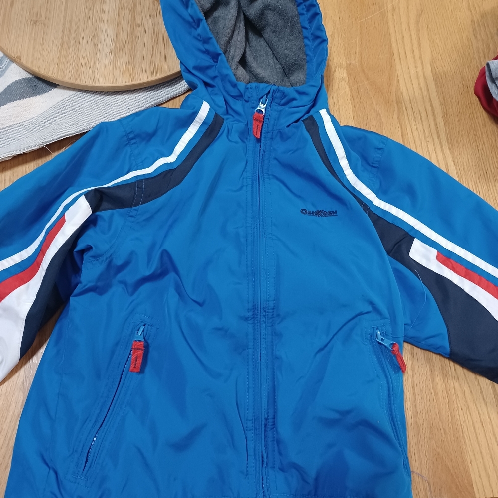 Boys Oshkosh fall jacket size 5/6